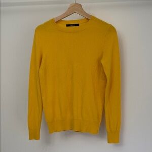 Quince Crewneck Cashmere Sweater